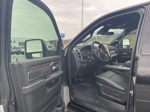 New 2026 RAM 2500 Laramie AWD/4WD image 15