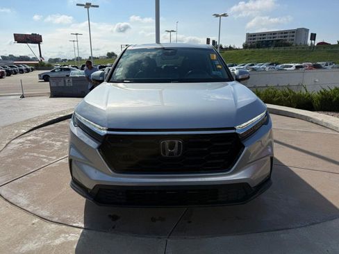 Used 2025 Honda CR-V EX-L image 9