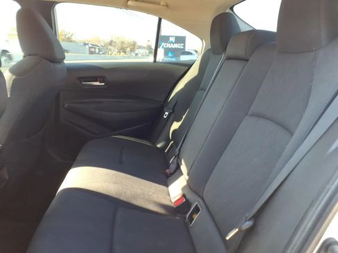 Used 2020 Toyota Corolla LE image 19