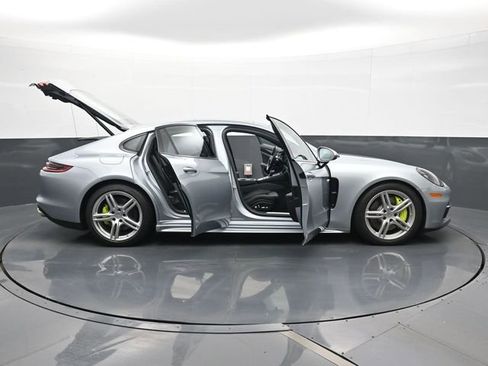 Certified 2019 Porsche Panamera 4 AWD/4WD image 34