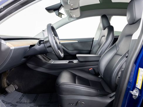 Used 2024 Tesla Model Y Long Range image 15