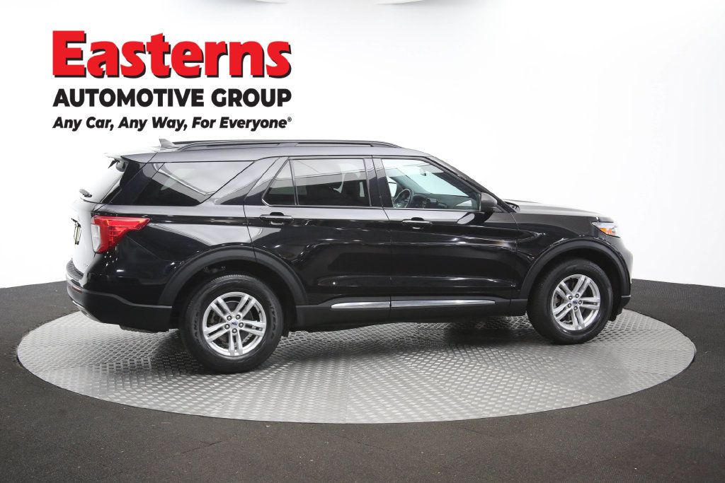 Used 2022 Ford Explorer XLT w/ Equipment Group 202A AWD/4WD image 40
