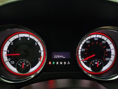 Used 2018 Dodge Grand Caravan SE FWD image 23