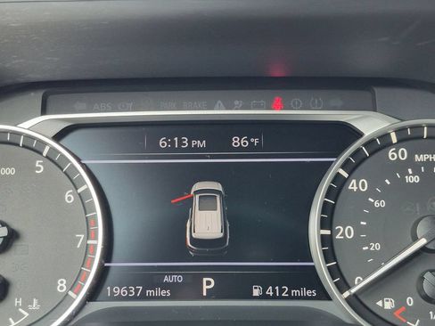 Used 2025 Nissan Pathfinder S AWD/4WD image 13