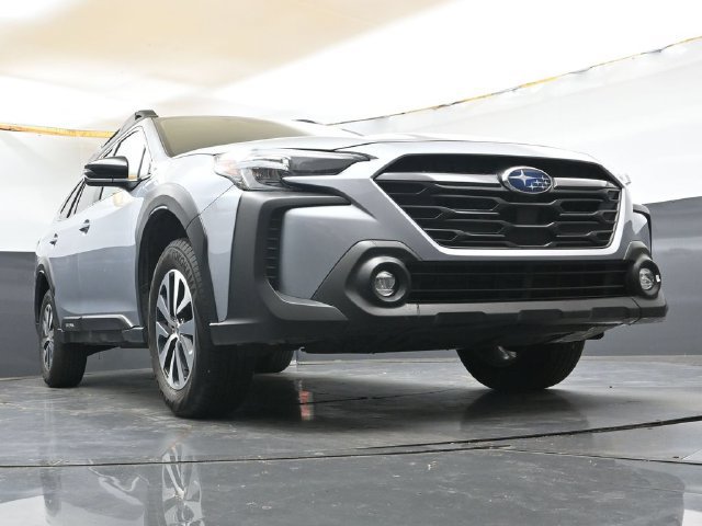 Used 2025 Subaru Outback Premium AWD/4WD image 35