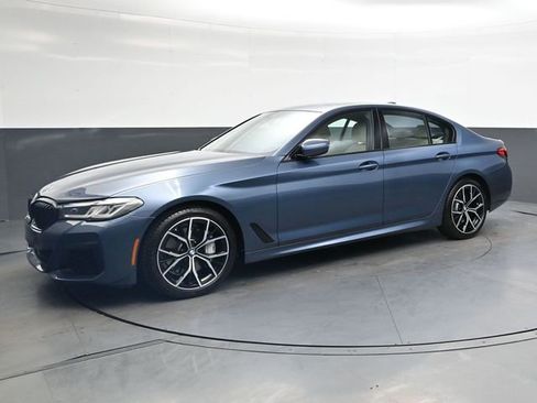 Used 2023 BMW 540i w/ M Sport Package RWD image 9
