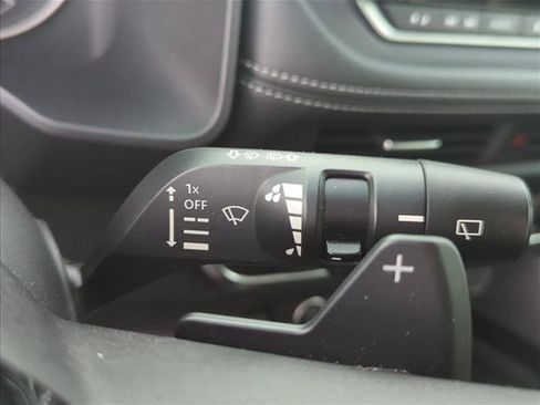 Used 2023 Nissan Rogue SV FWD image 17