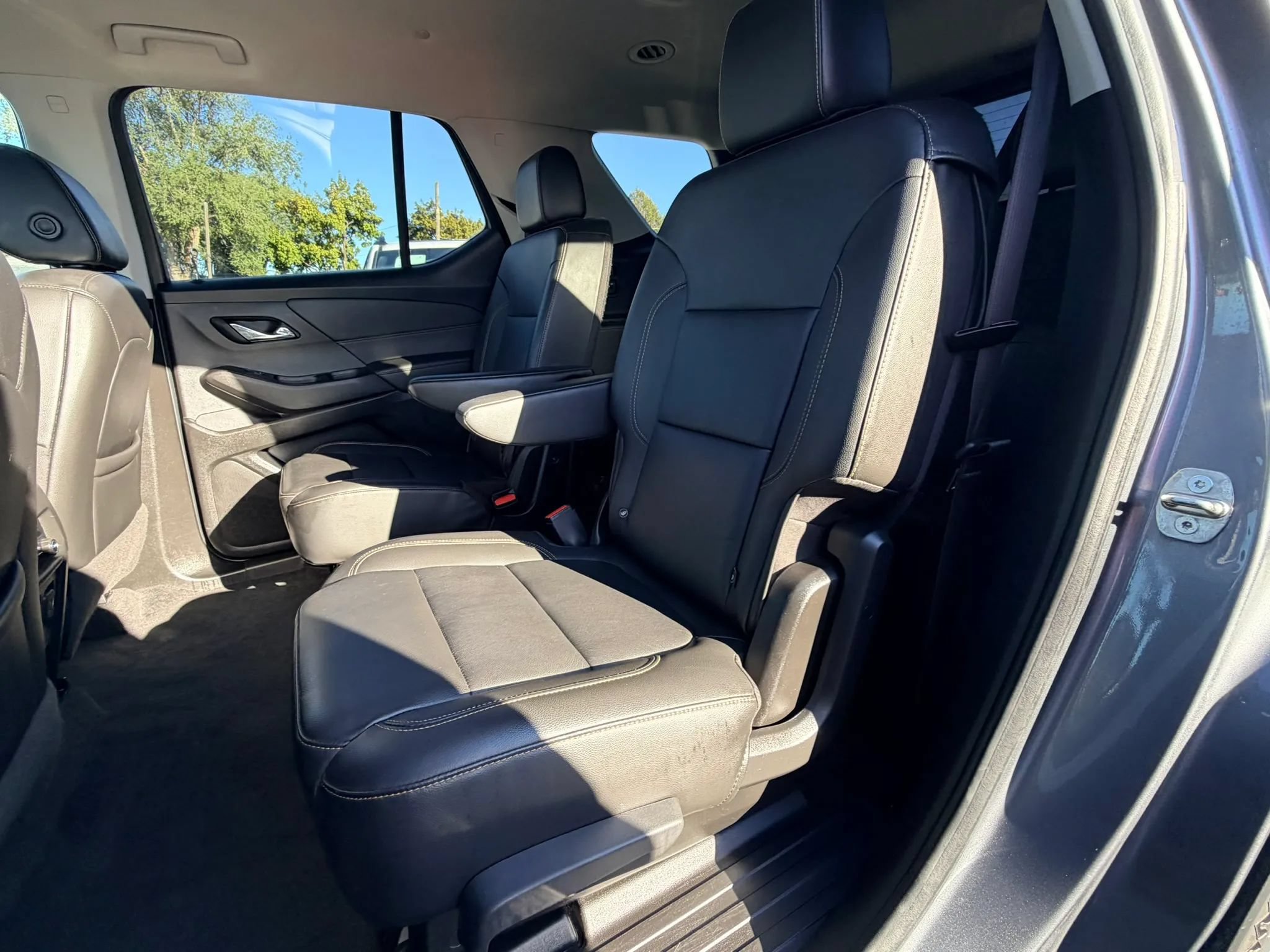 Used 2020 Chevrolet Traverse RS AWD/4WD image 21