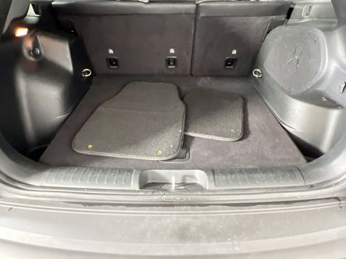 Used 2022 Jeep Cherokee Limited image 25