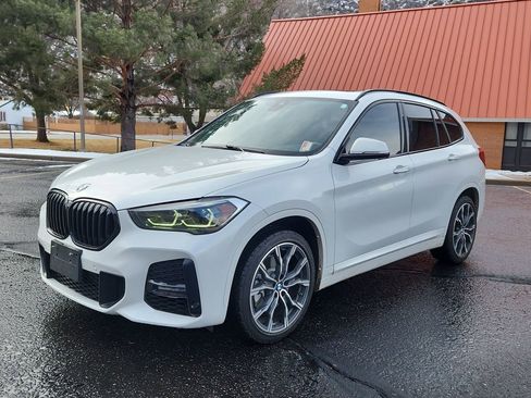 Used 2021 BMW X1 xDrive28i image 4