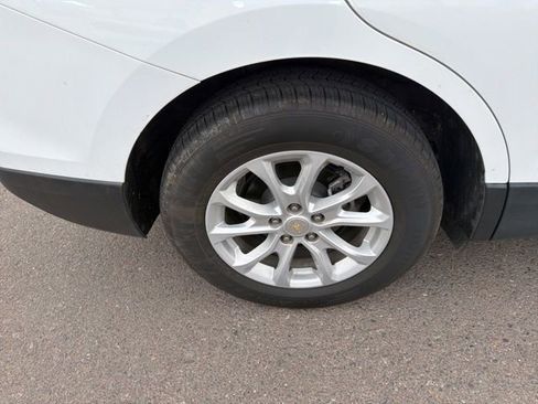 Used 2021 Chevrolet Equinox LT image 17