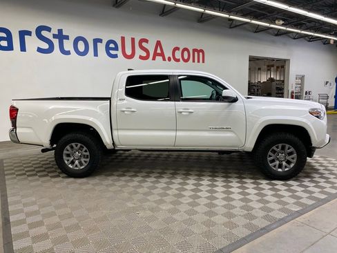Used 2019 Toyota Tacoma SR5 image 13