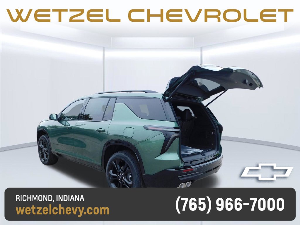 New 2027 Chevrolet Traverse RS w/ LPO, Floor Liner Package FWD image 23