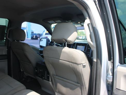 Used 2017 Ford F150 XLT w/ Equipment Group 302A Luxury RWD image 34