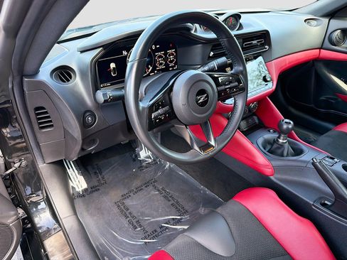 Used 2024 Nissan Z Performance w/ Floor Mat Package RWD image 23