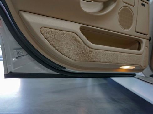 Used 1999 BMW 740iL image 70