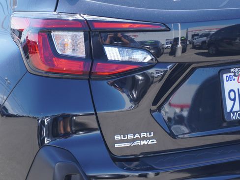 Used 2024 Subaru Crosstrek 2.0i Premium AWD/4WD image 9
