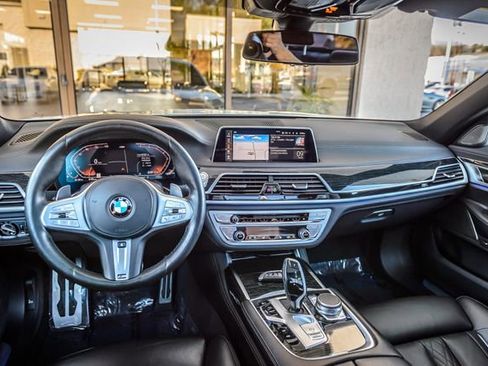 Used 2020 BMW 740i xDrive w/ M Sport Package image 23