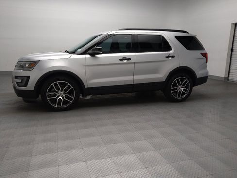 Used 2016 Ford Explorer Sport w/ Equipment Group 401A AWD/4WD image 2