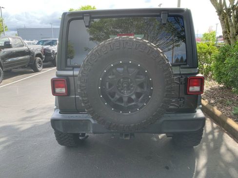 Used 2018 Jeep Wrangler Unlimited Sport S image 3