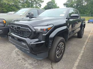 Used 2025 Toyota Tacoma TRD Sport AWD/4WD video 3