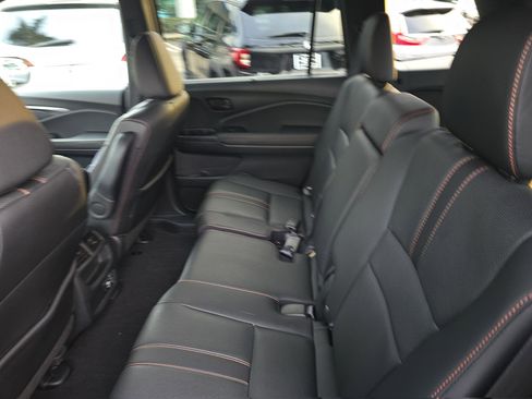 Certified 2023 Honda Passport TrailSport image 14