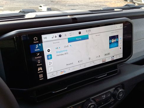 New 2026 Jeep Gladiator Sport image 12