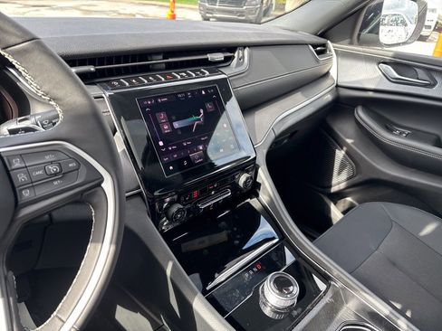 New 2026 Jeep Grand Cherokee Laredo image 71