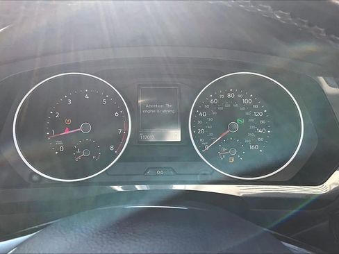 Used 2018 Volkswagen Tiguan SEL image 19