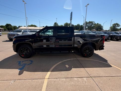 Certified 2026 Chevrolet Silverado 1500 RST w/ Redline Edition AWD/4WD image 3