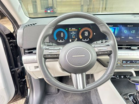 Used 2025 Hyundai Kona SEL image 28