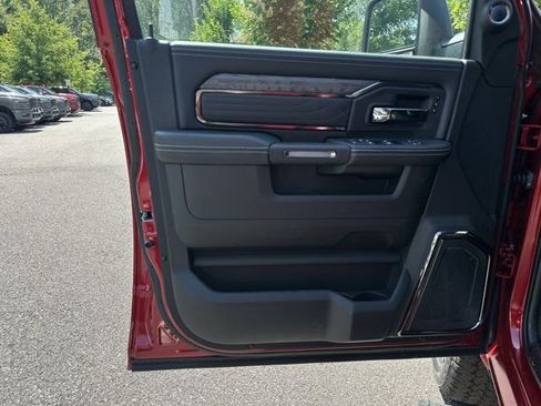 New 2026 RAM 2500 Limited AWD/4WD image 10