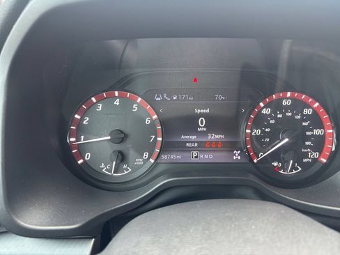 Used 2021 Nissan Titan PRO-4X w/ Pro-4x Utility Package AWD/4WD image 19