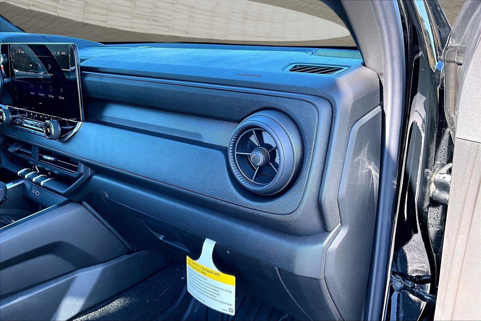 New 2026 Chevrolet Colorado Trail Boss AWD/4WD image 33