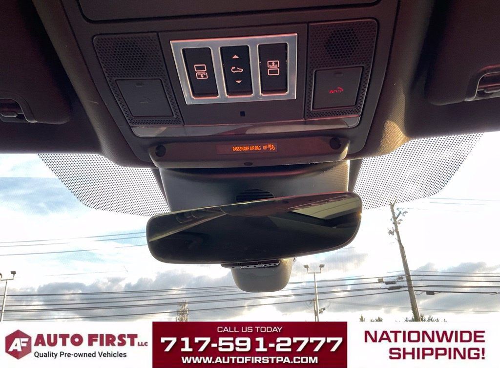 Used 2020 Land Rover Discovery HSE AWD/4WD image 35