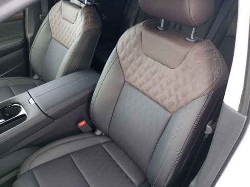 New 2026 Nissan Murano Platinum w/ Cargo Package AWD/4WD image 9