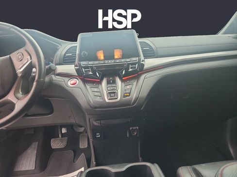 Certified 2024 Honda Odyssey Sport image 11