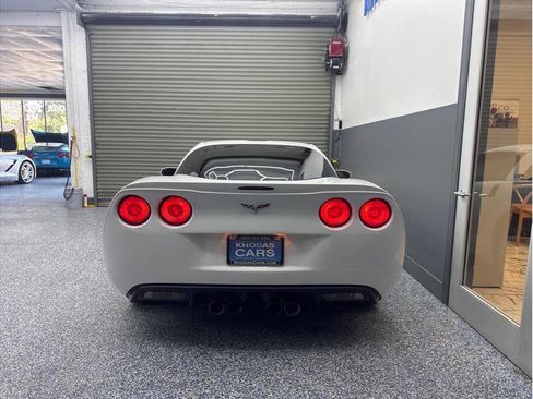 Used 2009 Chevrolet Corvette Coupe w/ Preferred Equipment Group RWD image 4