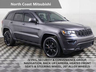 Used 2017 Jeep Grand Cherokee Altitude