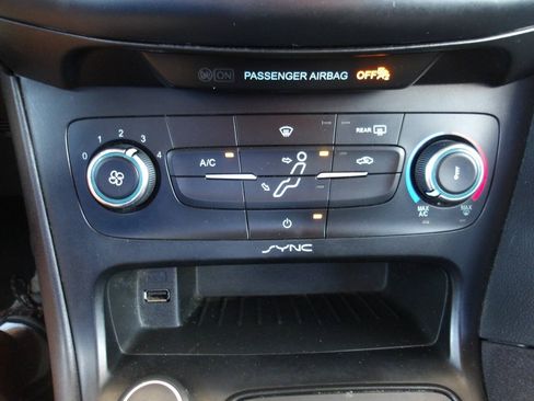 Used 2016 Ford Focus S FWD image 13