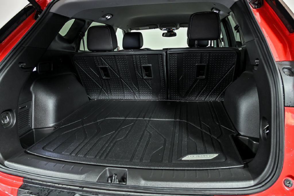 Used 2024 Chevrolet Blazer LT w/ LPO, Floor Liner Package FWD image 9