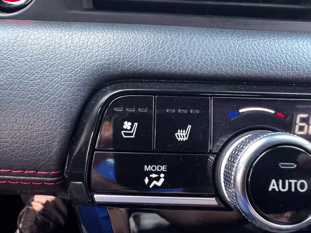 Used 2025 Honda Pilot Black Edition image 29