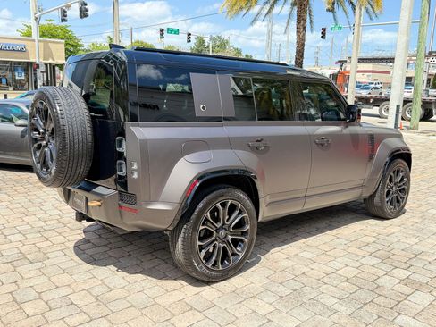 Used 2025 Land Rover Defender 110 AWD/4WD image 54