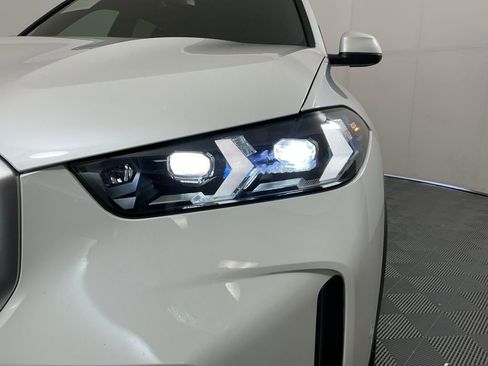 Certified 2025 BMW X5 sDrive40i w/ Climate Comfort Package RWD image 8
