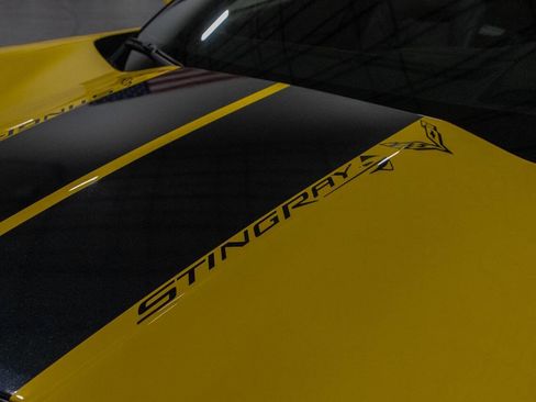 Used 2015 Chevrolet Corvette Stingray Coupe w/ 3LT Preferred Equipment Group RWD image 27