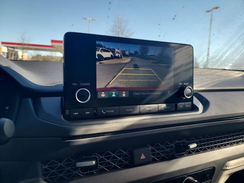 Used 2025 Honda Accord SE image 20