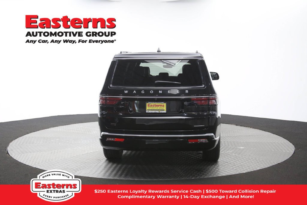 Used 2024 Jeep Wagoneer L Series II RWD image 46