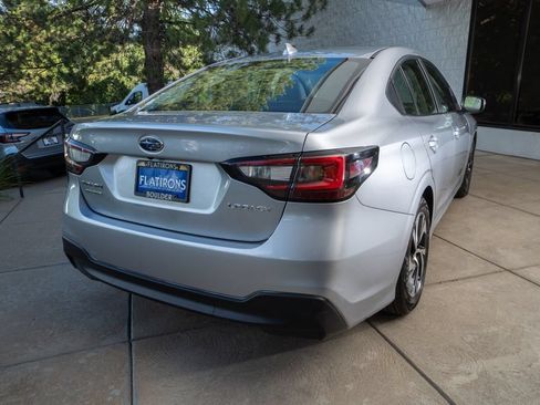 Used 2025 Subaru Legacy Premium w/ Popular Package #1A AWD/4WD image 6