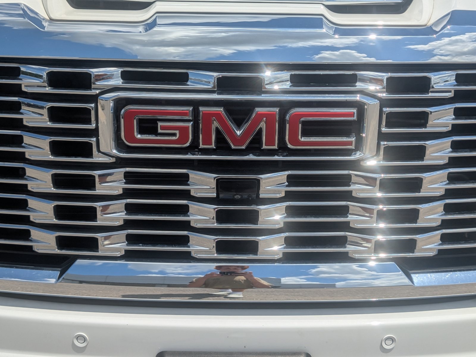 Used 2025 GMC Sierra 2500 Denali AWD/4WD image 9