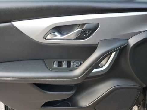 Used 2025 Chevrolet Blazer LT FWD image 15